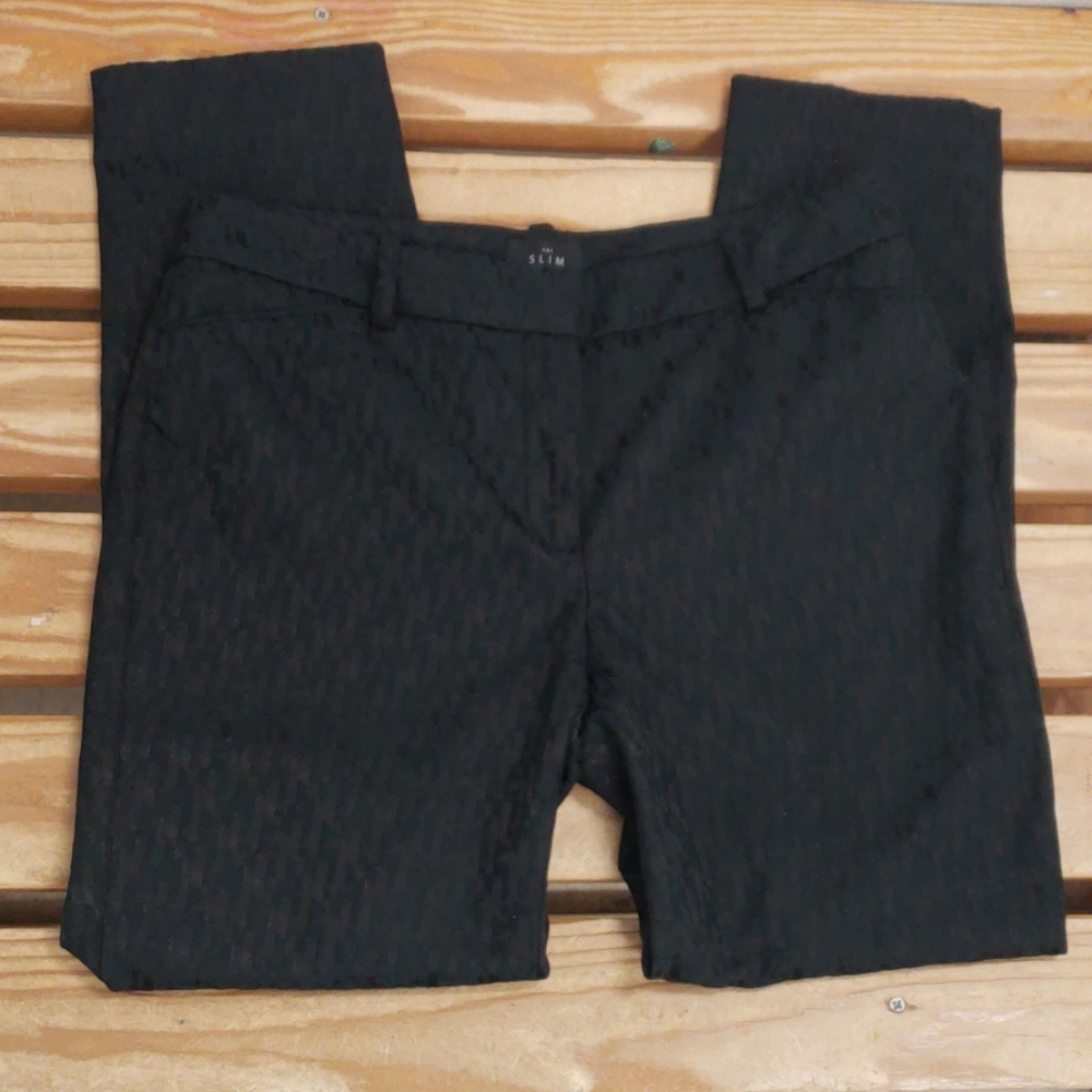 ❤WHITE HOUSE BLACK MARKET SLIM ANKLE PANTS, size 4